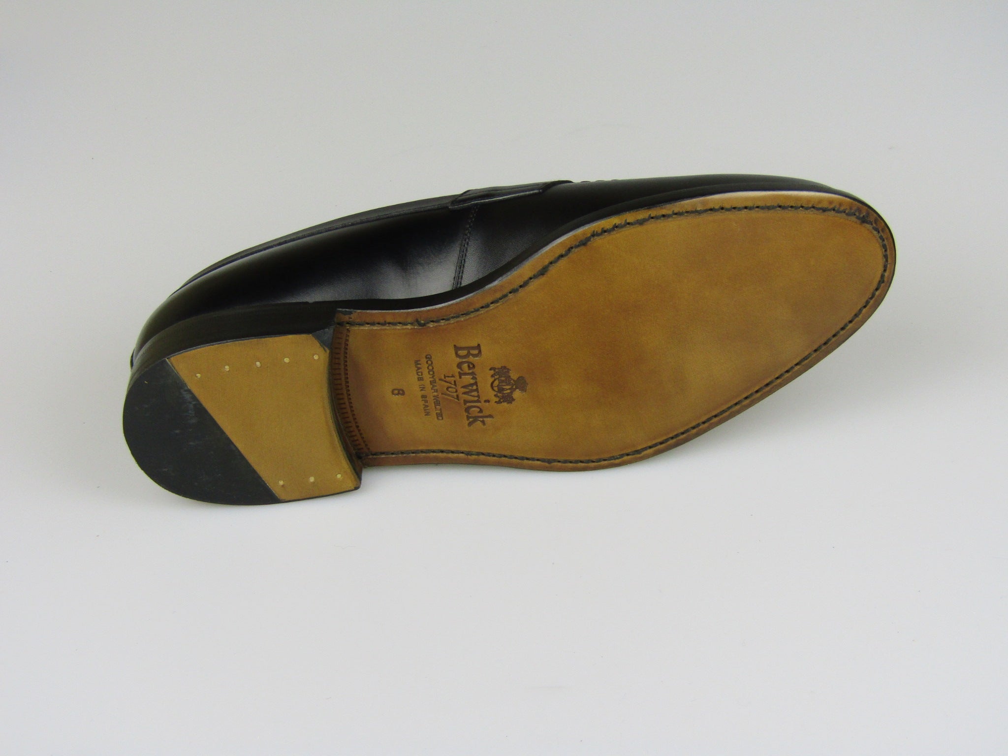 Berwick 9628 Black Calf Leather