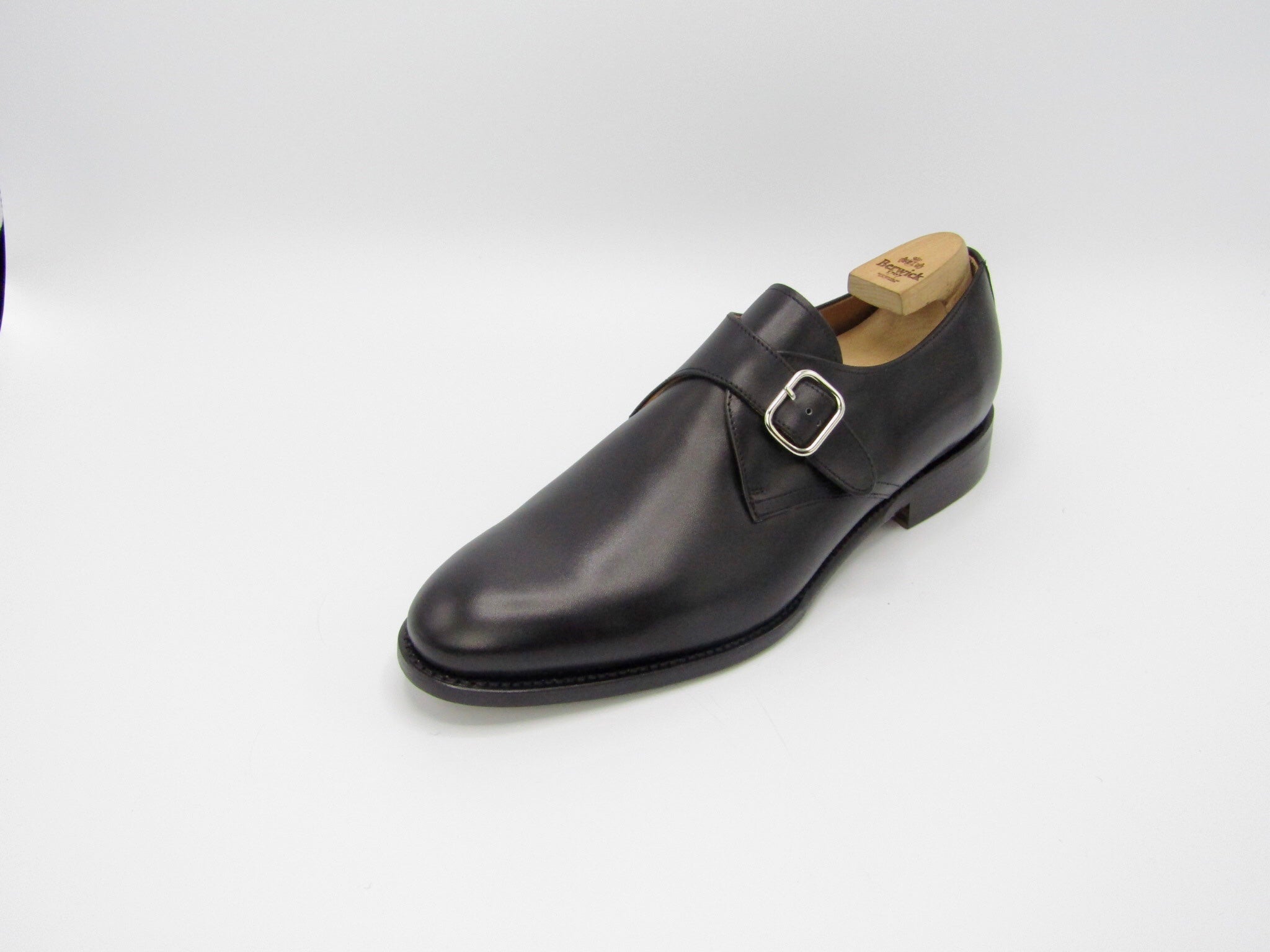 Berwick 3017 Black Calf Leather